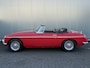 MG MG B Roadster TARTAN RED BJR 1963 94 PK LINKS GESTUURD! | Wire Wheels | PULL-HANDLE DEUREN | LUGGAGE RACK | CHROMEN BUMPERS | ZEER NETTE CONDITIE