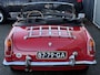 MG MG B Roadster TARTAN RED BJR 1963 94 PK LINKS GESTUURD! | Wire Wheels | PULL-HANDLE DEUREN | LUGGAGE RACK | CHROMEN BUMPERS | ZEER NETTE CONDITIE