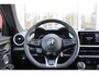 Alfa Romeo Tonale PHEV 280PK VELOCE | HARMAN/KARDON PREMIUM AUDIO | PREMIUM PACK: LEDEREN BEKLEDING/GEVENTILEERDE VOORSTOELEN/4-VOUDIG ELEKTRISCH VERSTELBARE LENDESTEUN VOORSTOELEN | WINTERPACK: STOEL/STUUR VERWARMING | STOEL VENTILATIE | TECHNOLOGY PACK: PARKEERWAARSCHUWING VOOR EN ACHTER/360° CAMERA/AUTOMATISCH INPARKEREN/ AUTONOMOUS DRIVING LEVEL 2: ADAPTIVE CRUISE CONTROL/LANE CENTERING ASSIST/TRAFFIC JAM ASSIST DODEHOEK DETECTIE AUTOMATISCH DIMMENDE BUITENSPIEGELS | DRAADLOZE TELEFOONLADER | FULL LED MATRIX KOPLAMPEN | DUAL STAGE VALVE: ACTIEVE DEMPING | KEYLESS ENTRY/START | 20" LICHTMETALEN VELGEN | ROODGESPOTEN BREMBO REMKLAUWEN | NAVIGATIE | DRAADLOZE APPLE CARPLAY/ANDROID AUTO | ELEKTRISCH BEDIENBARE ACHTERKLEP |