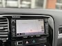 Mitsubishi Outlander Instyle 2.0 PHEV - Leder - Xenon - trekhaak - APK 12-2026