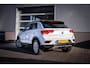 Volkswagen T-Roc 1.5 TSI Style | Cruise control adaptief | Lichtmetalen velgen 17" | Navigatiesysteem full map