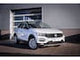 Volkswagen T-Roc 1.5 TSI Style | Cruise control adaptief | Lichtmetalen velgen 17" | Navigatiesysteem full map