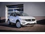 Volkswagen T-Roc 1.5 TSI Style | Cruise control adaptief | Lichtmetalen velgen 17" | Navigatiesysteem full map