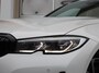 BMW 3-Serie Touring 320e High Executive | Laser LED | Head-up | Sportstoelen |