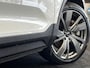 Volvo XC40 Recharge P8 AWD R-Design | Panoramadak | LED | Apple CarPlay | Camera | DAB | Stuur- & Stoelverwarming