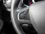 Renault Clio 90PK TCe Limited | 2de eigenaar | Keyless | Radio/DAB | 16"LMV | Armsteun | Navigatie | LED | Airco | Isofix | Privacy Glass | Parkeersensoren | NL AUTO! |