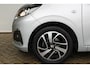 Peugeot 108 1.0 e-VTi Allure | Navigatie | Achteruitrijcamera | Climate control | 15" Lichtmetalen velgen |