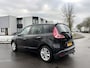 Renault Scenic 1.6-16V Celsium 6-Bak 110 PK. Mooie en als nieuw rijdende auto van de eerste eigenaar !!! Slechts 125.000 KM !!