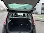 Renault Scenic 1.6-16V Celsium 6-Bak 110 PK. Mooie en als nieuw rijdende auto van de eerste eigenaar !!! Slechts 125.000 KM !!