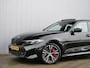 BMW 3-Serie Touring 330e 292 Pk Automaat M-Sport pakket Schuifdak / Apple Carplay / Head-Up / Keyless