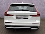 Volvo V60 2.0 T6 Plug-in hybrid AWD Plus Dark | Trekhaak | Adaptive Cruise Control | Stuurverwarming | Stoelverwarming voor & achter | Power Seats met Memory | Sportstoelen | BLIS |