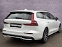 Volvo V60 2.0 T6 Plug-in hybrid AWD Plus Dark | Trekhaak | Adaptive Cruise Control | Stuurverwarming | Stoelverwarming voor & achter | Power Seats met Memory | Sportstoelen | BLIS |