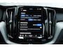 Volvo XC60 T8 Automaat Plug-in hybrid AWD Ultimate Dark |Luchtvering|Adaptieve Cruise Control| Keyless Entry| Electrisch bedienbare voorstoelen| Interieur Voorverwarming| Rondomzicht Camera| Semi Electrische Trekhaak.