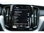Volvo XC60 T8 Automaat Plug-in hybrid AWD Ultimate Dark |Luchtvering|Adaptieve Cruise Control| Keyless Entry| Electrisch bedienbare voorstoelen| Interieur Voorverwarming| Rondomzicht Camera| Semi Electrische Trekhaak.