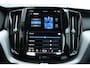 Volvo XC60 T8 Automaat Plug-in hybrid AWD Ultimate Dark |Luchtvering|Adaptieve Cruise Control| Keyless Entry| Electrisch bedienbare voorstoelen| Interieur Voorverwarming| Rondomzicht Camera| Semi Electrische Trekhaak.