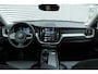 Volvo XC60 T8 Automaat Plug-in hybrid AWD Ultimate Dark |Luchtvering|Adaptieve Cruise Control| Keyless Entry| Electrisch bedienbare voorstoelen| Interieur Voorverwarming| Rondomzicht Camera| Semi Electrische Trekhaak.