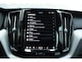 Volvo XC60 T8 Automaat Plug-in hybrid AWD Ultimate Dark |Luchtvering|Adaptieve Cruise Control| Keyless Entry| Electrisch bedienbare voorstoelen| Interieur Voorverwarming| Rondomzicht Camera| Semi Electrische Trekhaak.