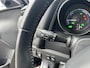 Toyota Auris 1.8 Hybrid Executive Go Trekhaak | Stoelverwarming | Parkeersensoren | Parkeer assistent | Keyless | Camera |