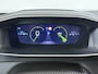 Peugeot 2008 1.2 PureTech 130 GT | Massagestoel | Elektrische stoelverstelling | Dodehoekdetectie | Adaptieve cruise control | Camera voor + achter | Navigatie | Apple Carplay / Android auto