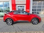 Toyota C-HR 1.8 Hybrid 140 Dynamic Bi-Tone met winterpack