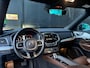 Volvo XC90 2.0 T8 Twin Engine AWD Inscription Intro Edition | Luchtvering | Dealer onderhouden | Head-up display | Panoramisch schuif/kanteldak | Sportstuur | Harman Kardon | 360 graden camera | Stoelverwarming | 7-persoons |