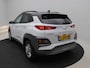 Hyundai Kona 1.0 T-GDI Fashion / HUD Display / Cruise Control / Climat control Airco / / 1ste Eigenaar / Dealer onderhouden / LMV / Regen- en lichtsensor / Two-Tone dak / Keyless Entry & StartGo /