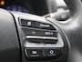 Hyundai Kona 1.0 T-GDI Fashion / HUD Display / Cruise Control / Climat control Airco / / 1ste Eigenaar / Dealer onderhouden / LMV / Regen- en lichtsensor / Two-Tone dak / Keyless Entry & StartGo /