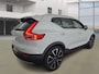 Volvo XC40 1.5 T5 Automaat | Leren bekleding | Stoel- en stuurverwarming | Achteruitrijcamera | Trekhaak uitklapbaar | Harman/kardon audio | Draadloze telefoonlader | Premium kleur