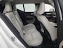 Volvo XC40 1.5 T5 Automaat | Leren bekleding | Stoel- en stuurverwarming | Achteruitrijcamera | Trekhaak uitklapbaar | Harman/kardon audio | Draadloze telefoonlader | Premium kleur