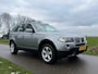 BMW X3 2.5si Executive AWD Automaat | Origineel NL | Youngtimer | Clima | Trekhaak | 17" Velgen | PDC | Cruise | Goed onderhouden!