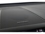 Volvo XC60 T8 Recharge AWD Ultimate Dark - Panorama/schuifdak - IntelliSafe Assist & Surround - 360º Camera - Verwarmde voorstoelen, stuur & achterbank - Parkeersensoren voor & achter - Elektr. bedienb. voorstoelen met geheugen - Draadloze tel. lader - Head up display - Extra getint glas - 21' LMV