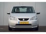 SEAT Mii 1.0 Style Chic / NL-Auto / Nw distributie / Airco / Cruise Control / PDC Achter / 5-Deurs