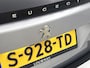 Peugeot 2008 1.2 PureTech Allure Pack Navigatie | PDC | Achteruitrijcamera | Climate control