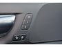 Volvo V60 T8 Recharge AWD R-Design - IntelliSafe Assist & Surround - Adaptieve LED koplampen - Parkeercamera achter - Verwarmde voorstoelen, stuur & achterbank - Parkeersensoren voor & achter - Elektr. bedienb. bestuurdersstoel met geheugen - Drive modes - Apple CarPlay & Android Auto - DAB - Elektr. bedienb. achterklep incl. sensorsturing - Extra getint glas - 19' LMV