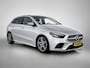 Mercedes-Benz B-klasse 200 Business Solution AMG | Wegklapbare Trekhaak | Spiegelpakket | Smartphone integratie