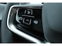 Volvo ES90 Single Motor Extended Range Ultra 92 kWh | Elektrochromatisch Panoramadak | Actieve luchtvering met FOUR-C | Chrome Pack | Hogeresolutie Pixel-Lampen | Bowers & Wilkins Audiosysteem | 22" 5-Y-spaaks Glossy Black Diamond Cut | 4-Zone Electronic Climate Control | Soft Close | 360°-camera met 3D-weergave | Volvo Guard Alarm | BLIS™ (Blind Spot Information System) | Elektrisch Verstelbare Stuurkolom | Head-up Display | Massagefunctie Voorstoelen | Voorstoelen Verwarmbaar | Achterbank Verwarmbaar | Stuurverwarming | Stoelventilatie