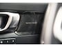 Volvo XC40 T5 Recharge Inscription [ Panorama Leder Harman/Kardon Stoelverwarming ]