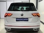Volkswagen Tiguan 1.4 TSI eHybrid R-Line Business+ 245 PK Automaat / Navigatie full map / Camera / Lederen interieur / Cruise