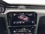 Volkswagen Passat 1.4 TSI PHEV GTE Business (INCL-BTW) Aut. *FULL-LED | DIGI-COCKPIT | ADAPTIVE-CRUISE | NAVI-FULLMAP | KEYLESS | DAB+ | COMFORT-SEATS | SHIFTPADDLES | PRIVACY-GLASS | PDC | CAMERA | CARPLAY | 17''ALU*