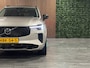 Volvo XC90 T8 AWD Recharge Ultra Dark Vol! | Bowers & Wilkins | Luchtvering | Stoelventilatie | Trekhaak | 360 Camera | Head-Up Display | Stoelmassage | 455pk | Adaptieve Cruise Control | Stoelverwarming voor+achter | Stuurwielverwarming | Schuifdak | 22 Inch | Full LED Matrix meesturende koplampen | Pilot Assist | BLIS Dode Hoek Detectie | Alcantara hemelbekleding | Lederen handgrepen en zonnekleppen | Elektrische voorstoelen geheugen | Nappa Lederen bekleding | Zitting verlenging voorstoelen | Keyless Drive | Parkeersensoren voor+achter | Privacy Glass | Elektrisch bedienbare achterklep | Geïntegreerde zongordijnen achterportieren | Geïntegreerd kinderzitje achterin | Verlichte instaplijsten | 7-Persoons | 4-Zone Climate Control | DAB Radio | Apple Carplay/Android Auto | Alarm Klasse III | Draadloos telefoon opladen | Volvo On Call met mobiele App functie | Bright Dusk Metallic |