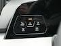 Volkswagen Golf 1.5 eTSI R-Line Automaat - Panoramaschuif-kanteldak - IQ light - Navigatie - Stoelverwarming - Camera - Side Assist