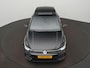 Volkswagen Golf 1.5 eTSI R-Line Automaat - Panoramaschuif-kanteldak - IQ light - Navigatie - Stoelverwarming - Camera - Side Assist