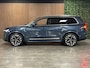 Volvo XC90 T8 AWD Recharge Ultra Bright Luchtvering | Trekhaak | 360 Camera | Head-Up Display | Harman Kardon | 455pk | Adaptieve Cruise Control | Stoelverwarming voor+achter | Stuurwielverwarming | Schuifdak | Full LED Meesturende koplampen | Pilot Assist | BLIS Dode Hoek Detectie | Alcantara hemelbekleding | Lederen zonnekleppen en handgrepen | Elektrische voorstoelen geheugen | Cardamom Quilted bekleding | Zitting verlenging voorstoelen | Lederen dashboard | 21 Inch | Google Infotainment | Keyless Drive | Privacy Glass | Elektrisch bedienbare achterklep | Geïntegreerd kinderzitje achterin | Geïntegreerde zongordijnen achterportieren | Verlichte instaplijsten | 7-Persoons | 4-Zone Climate Control | DAB Radio | Apple Carplay/Android Auto | Alarm Klasse III | Draadloos telefoon opladen | Denim Blue Metallic |