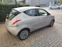 Lancia Ypsilon 0.9 TwinAir Platinum Airco All-Season Banden Bluetooth