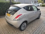 Lancia Ypsilon 0.9 TwinAir Platinum Airco All-Season Banden Bluetooth