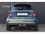 Fiat 500e Giorgio Armani | 10,25" touchscreen radio met Bluetooth, DAB & USB én Navigatie | Automatische airconditioning | Cruise Control Adaptief incl. Lane Centering & Traffic Jam Assist