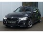 BMW 3-Serie Touring 318i M Sport / Panorama / Trekhaak / Camera