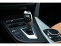BMW 3-Serie Touring 318i M Sport / Panorama / Trekhaak / Camera