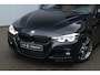 BMW 3-Serie Touring 318i M Sport / Panorama / Trekhaak / Camera