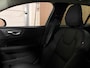 Volvo V60 B4 Plus Dark Trekhaak | Schuifdak | Adaptieve Cruise Control | Stoelverwarming voor+achter | Stuurwielverwarming | Full LED Meesturende koplampen | Pilot Assist | BLIS Dode Hoek Detectie | Parkeercamera | Elektrische voorstoelen geheugen | Lederen bekleding | Zitting verlenging voorstoelen | 18 Inch | Google Infotainment | Keyless Drive | Privacy Glass | Parkeersensoren voor+achter | Breedstralers in voorbumper | Elektrisch bedienbare achterklep | DAB Radio | Apple Carplay/Android Auto | Draadloos telefoon opladen | Volvo On Call met mobiele App functie | Vapour Grey Metallic |